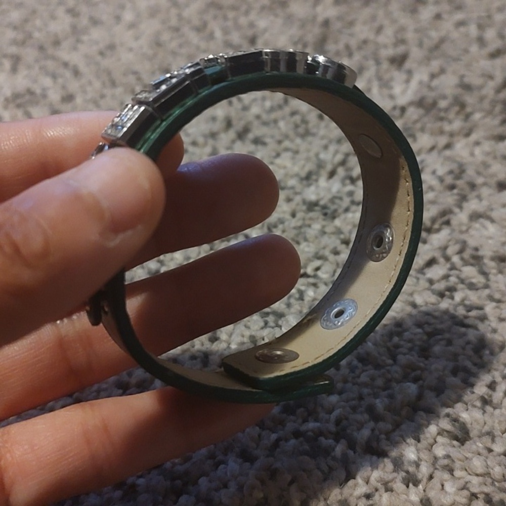 Green Celtic Bracelet with Rhinestones - Picture 3 of 5